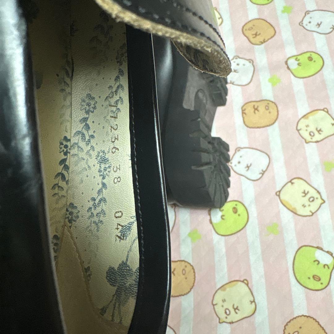 あ*様 グッチ　Gucci 黒ローファー 蜂刺繍付き
