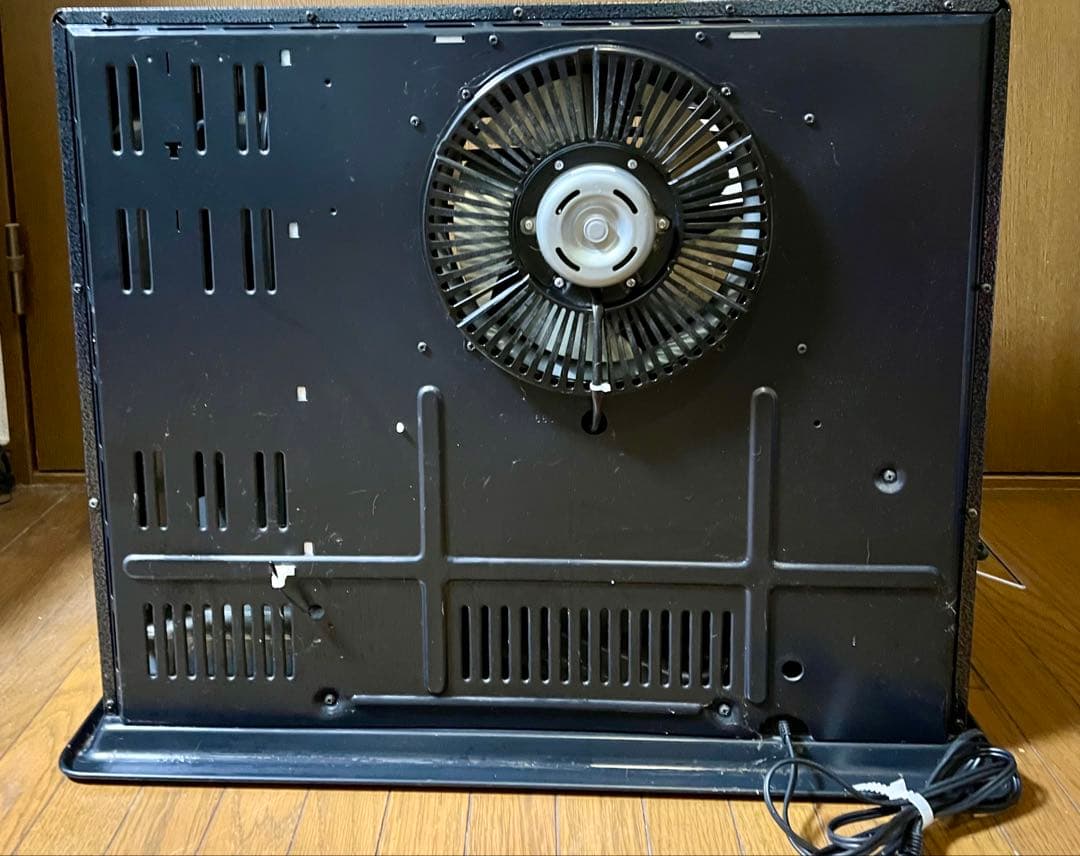 トヨトミ2016年式石油ストーブ　LR-P680F ブラック