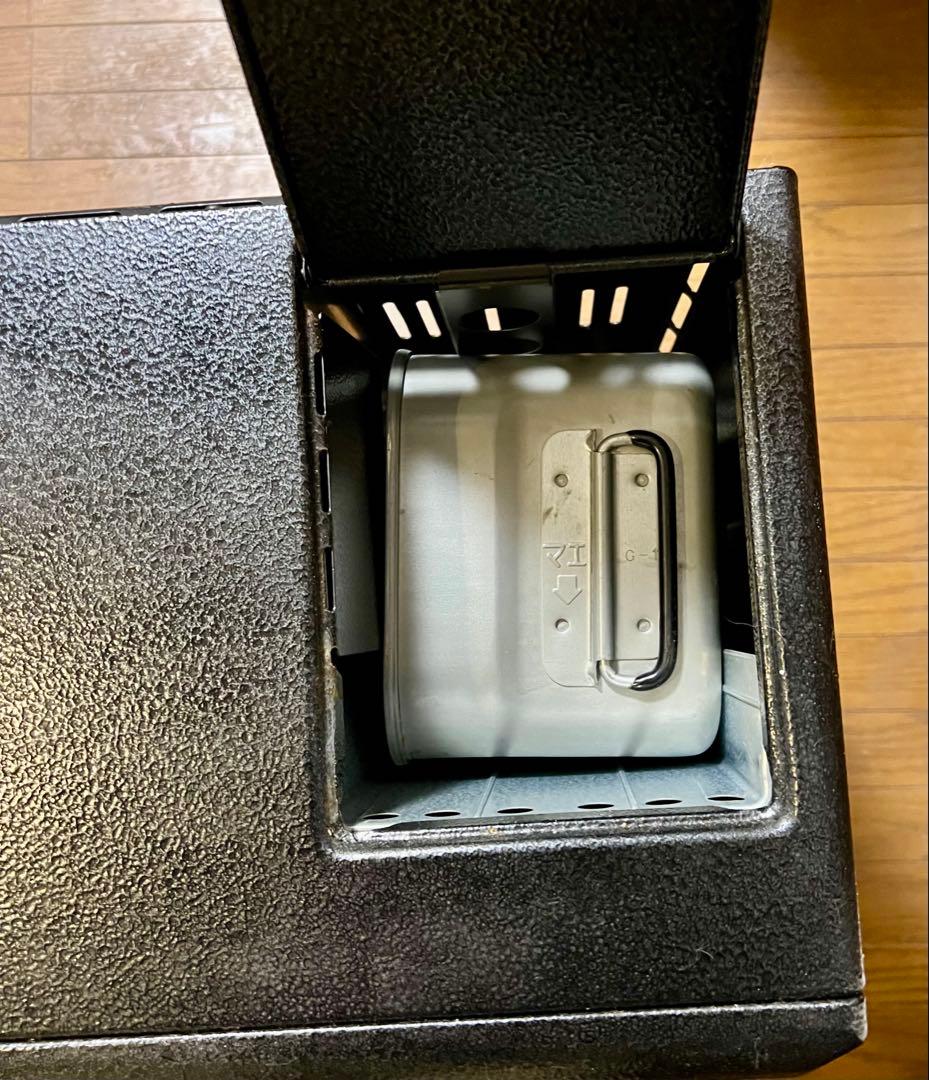 トヨトミ2016年式石油ストーブ　LR-P680F ブラック