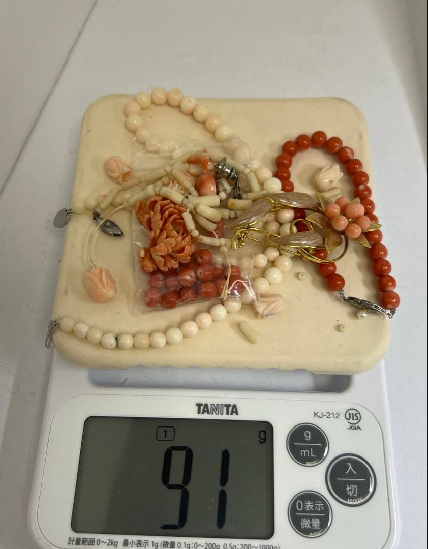 本赤珊瑚玉　アクセサリー色々　一部袋込91g 東Y8-0204☆2F