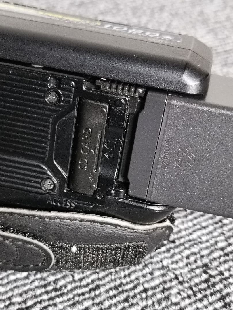 Panasonic HC-V720M ビデオカメラ 本体美品です！SDカード付き