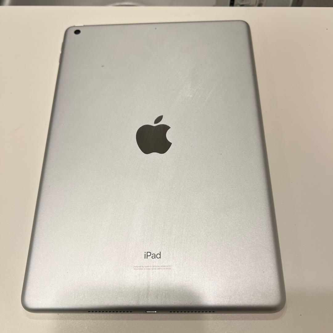 Apple iPad 第7世代 シルバー A2197