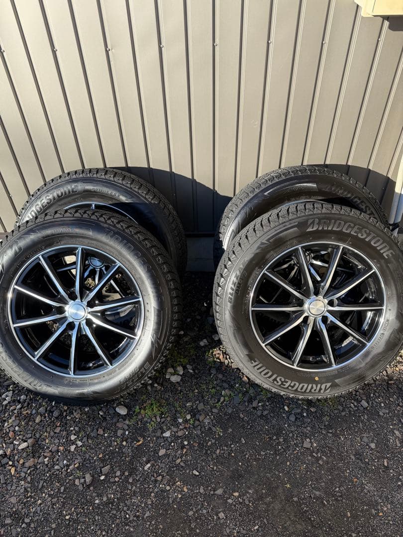 ブリヂストン 17インチ アルミホイールスタッドレスタイヤエコフォルム　ハリアー