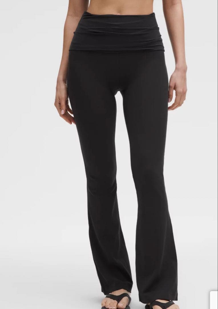 lululemon Groove Nuluフォールドオーバーフレアパンツブラック