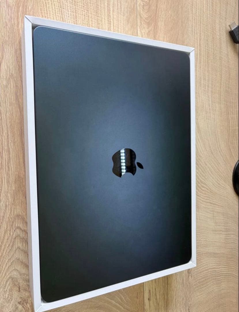 【破格・早い者勝ち】MacBook Air M2（2022） 256グレイ