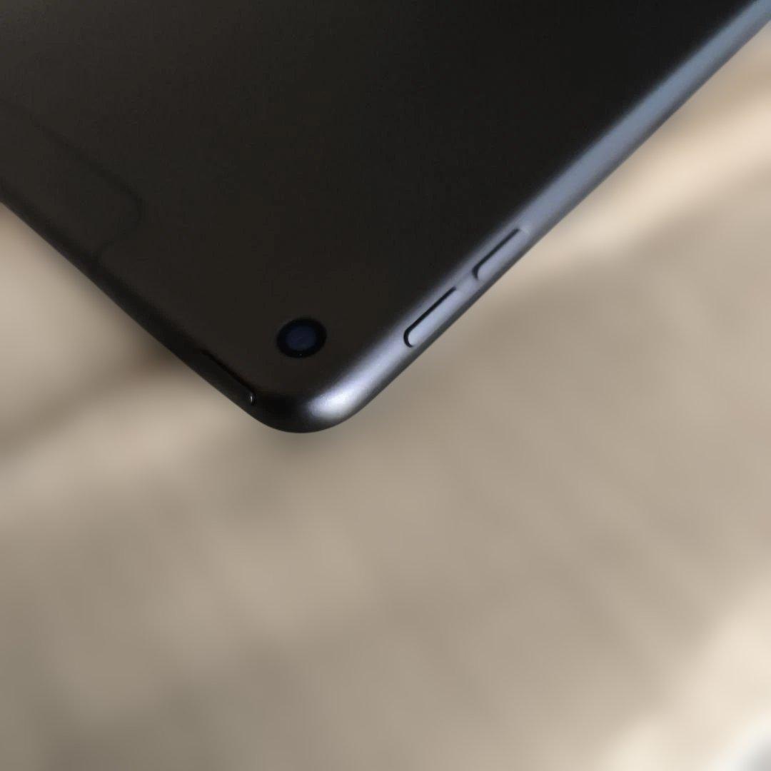 iPad Air第3世代/64GB スペースグレイWi-Fi+Cellular