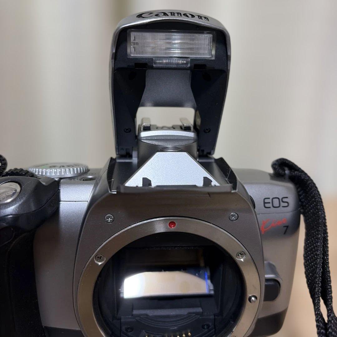 【希少品】Canon EOS Kiss 7 一眼レフカメラ