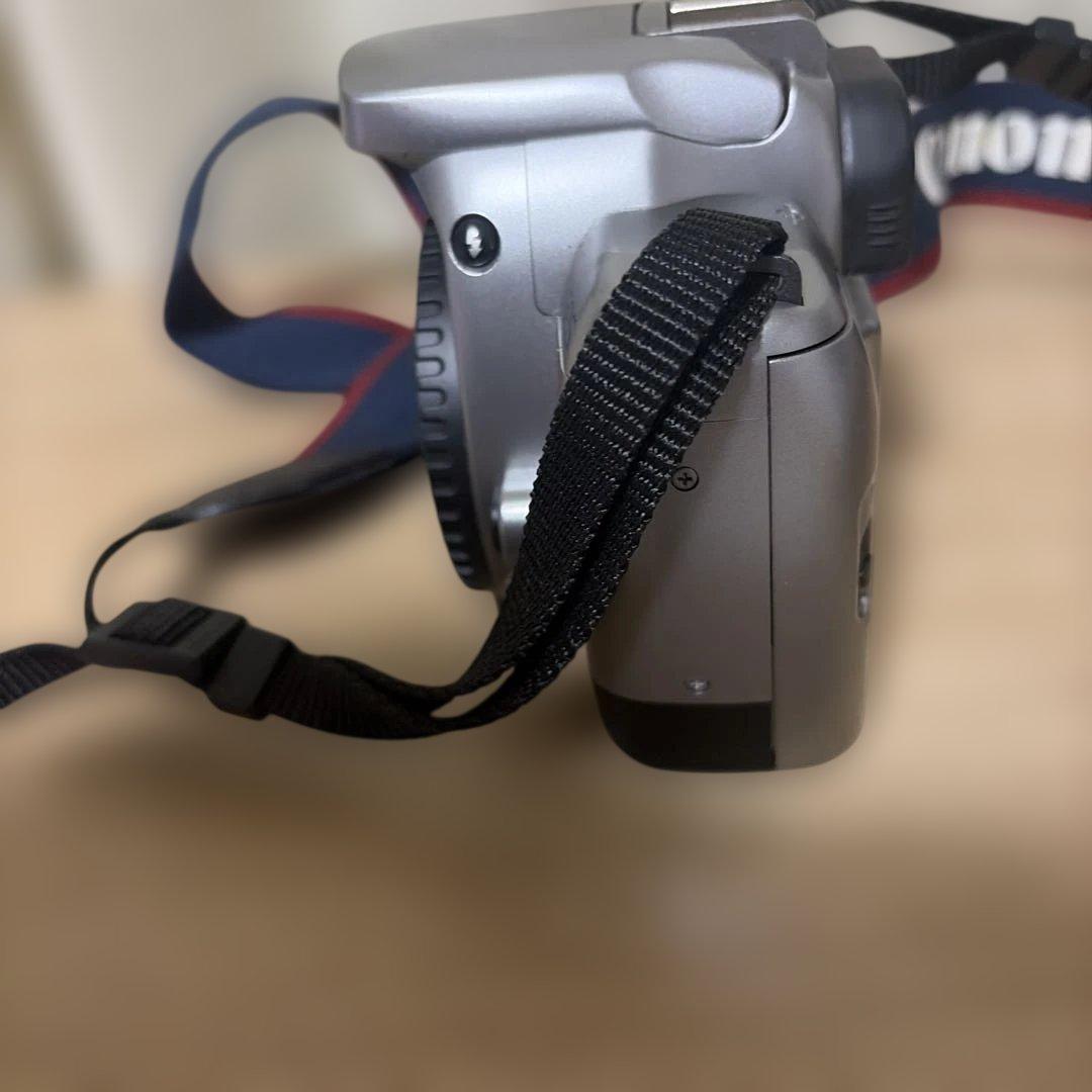 【希少品】Canon EOS Kiss 7 一眼レフカメラ