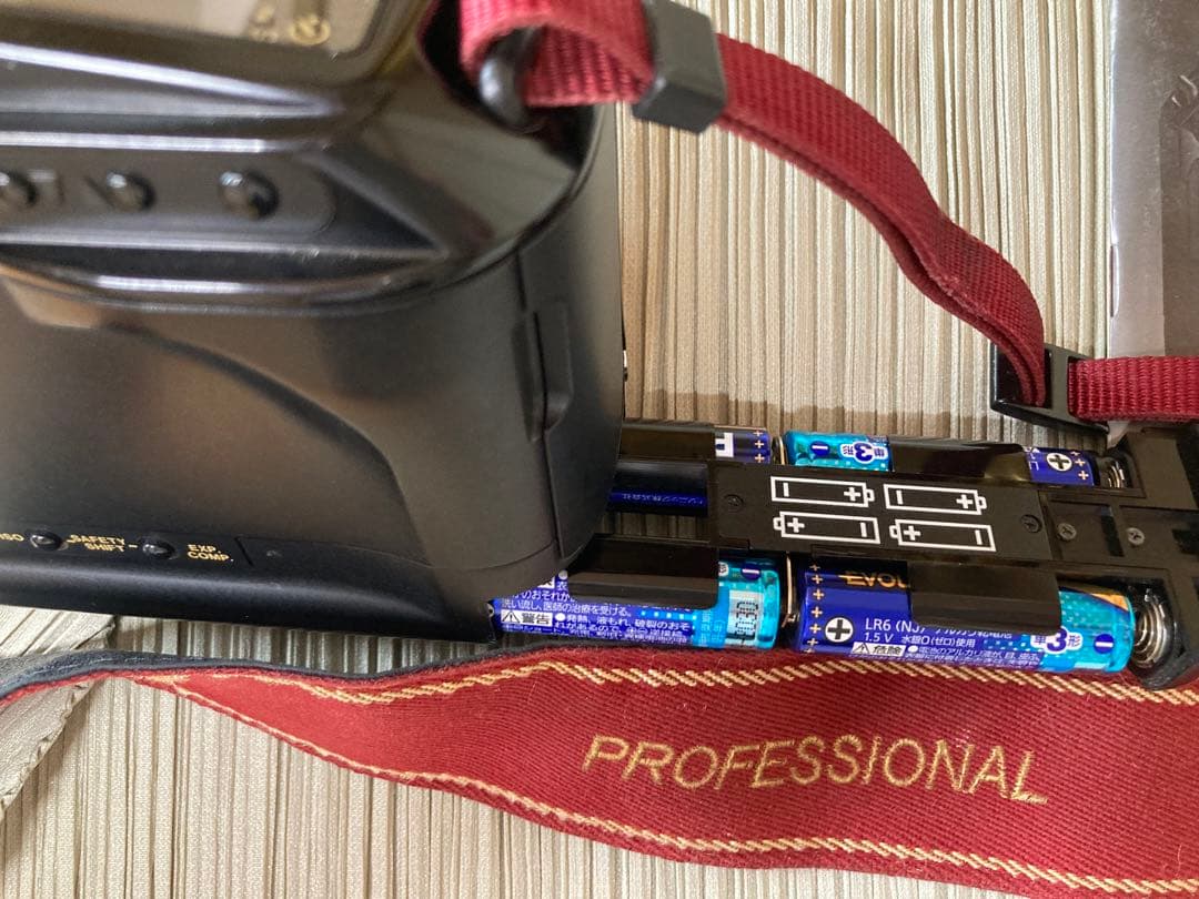 完動美品Canon T-90セット　フィルム一眼レフの最高峰