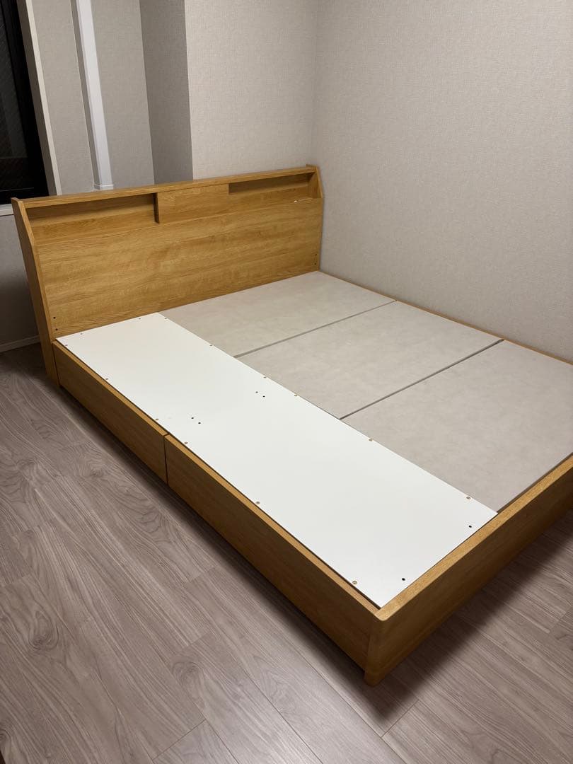 【美品】クイーンベット　フレーム　ニトリ　収納付き