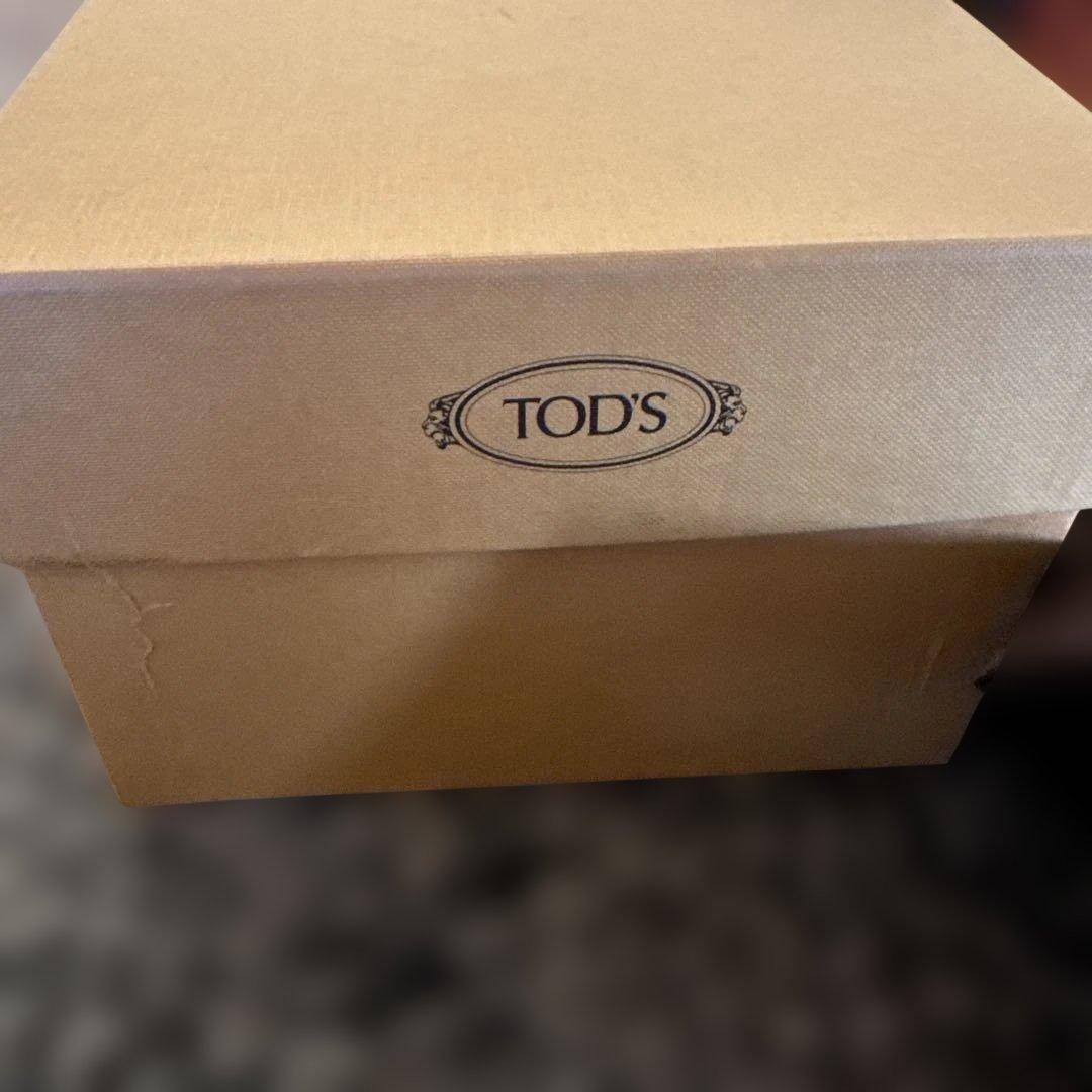 TOD'S トッズ　黒　タッセル　ローファー　24.5