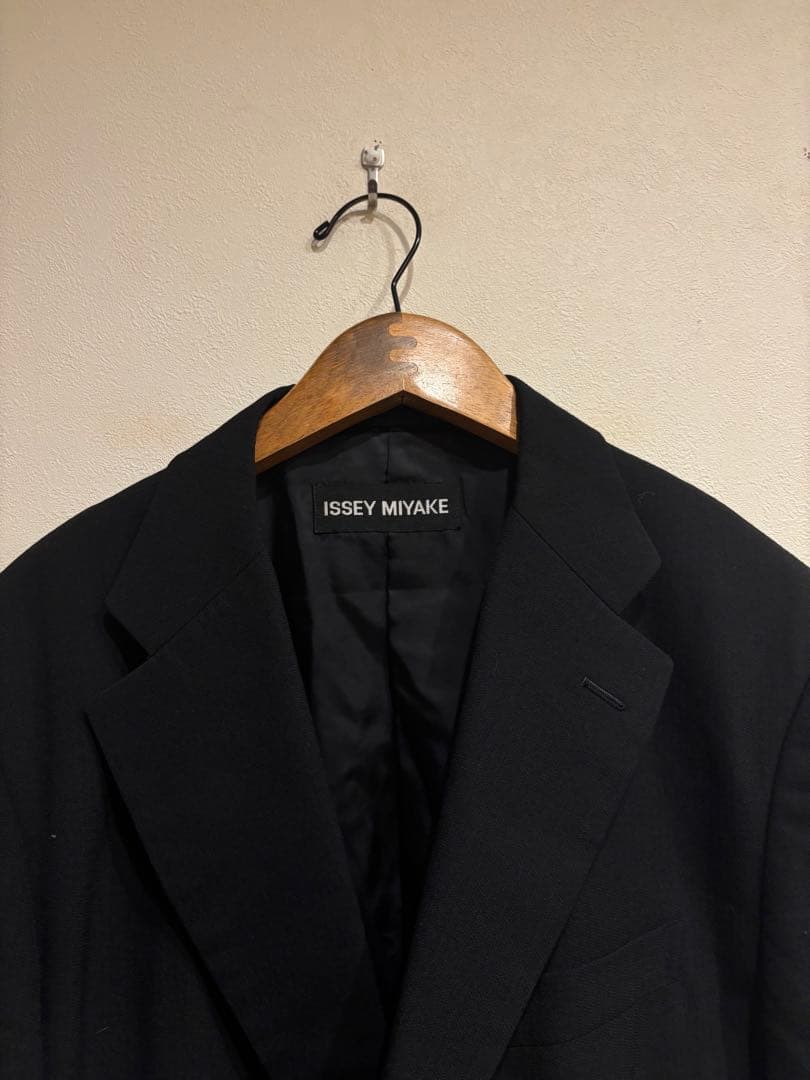 ISSEY MIYAKE セットアップ　スーツ　3ボタン　イッセイミヤケ