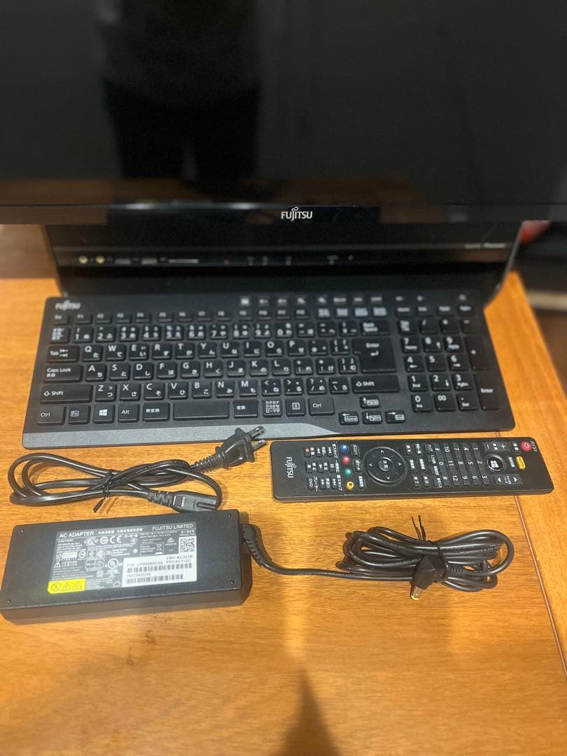 富士通 FMV ESPRIMO FH90/B3 SSD FMVF90B3B 美品