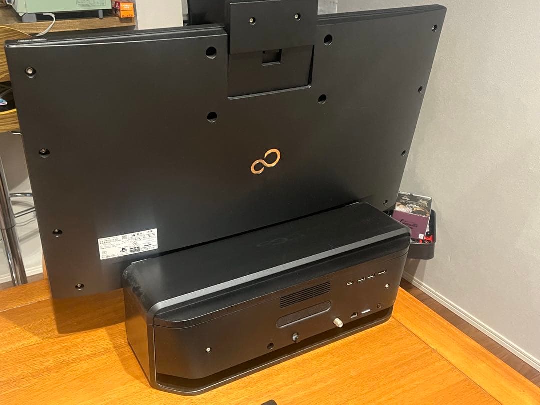 富士通 FMV ESPRIMO FH90/B3 SSD FMVF90B3B 美品