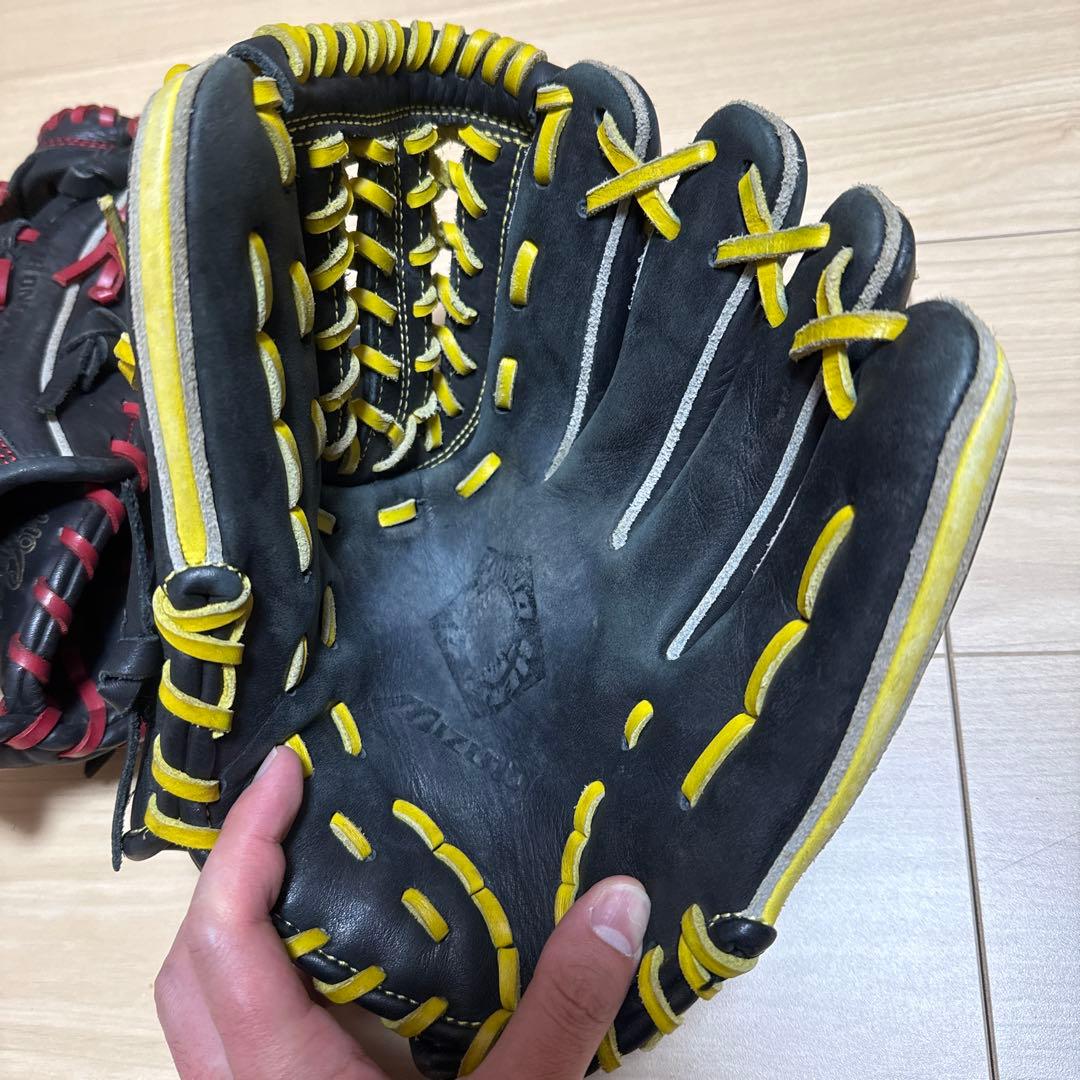 高校野球部員使用 グローブ 4点セット 部室整理