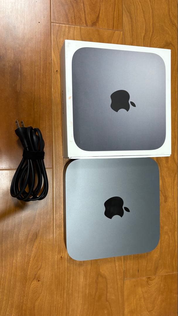 Apple Mac mini 2018スペースグレ(i3/20GB/128GB)