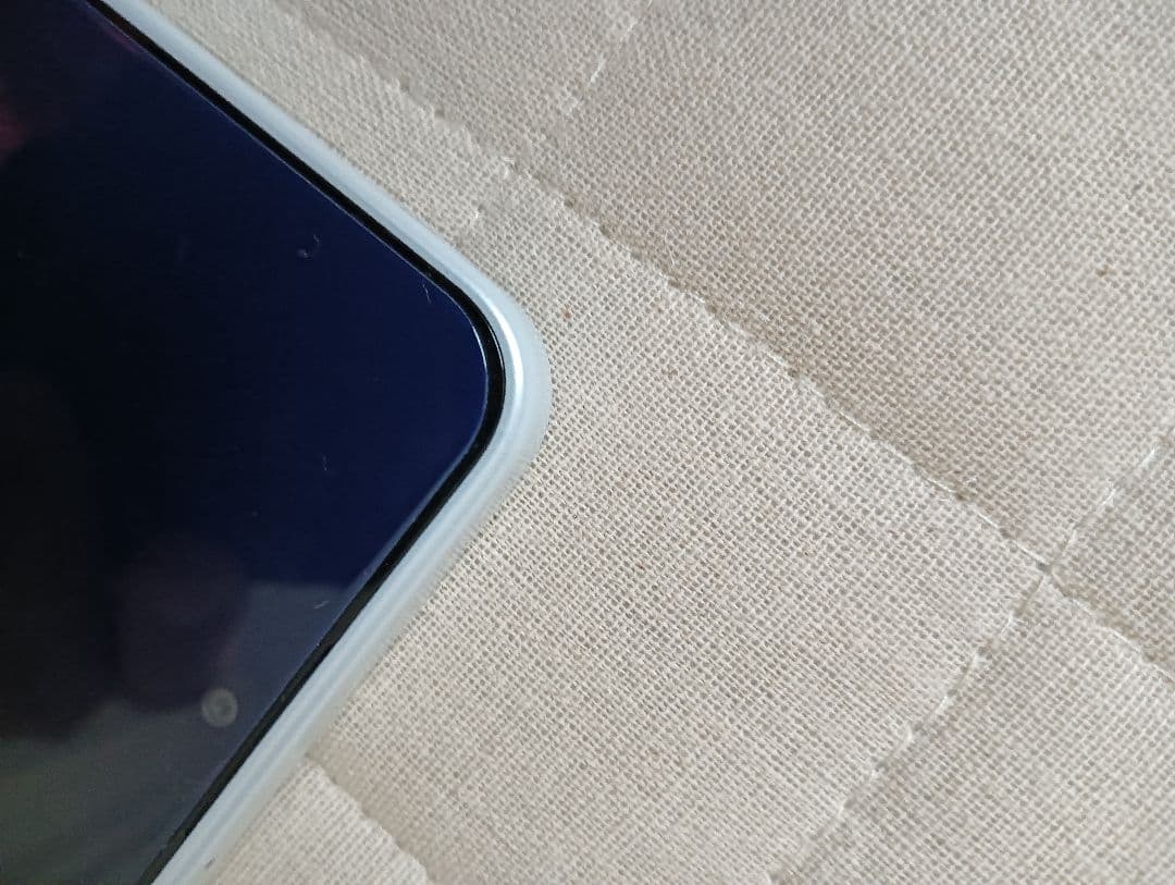 スマホ本体Libero 5G ⅣA302ZT