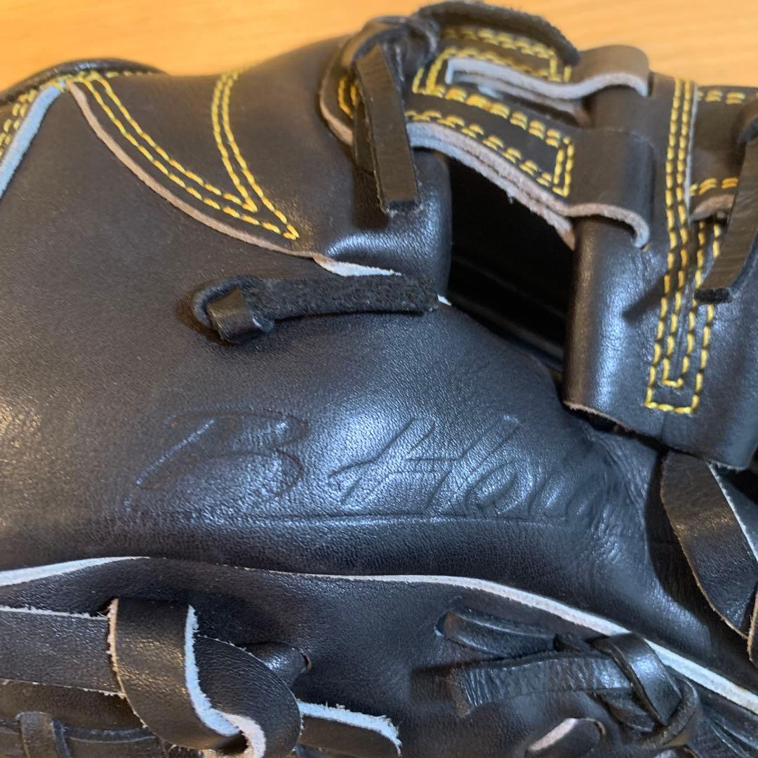 硬式野球グローブ 黒　内野用