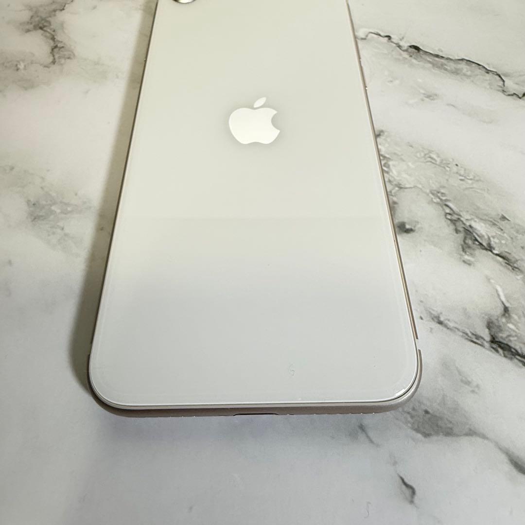 ★美品　iPhone SE 3 128GB SIMフリー バッテリー100%
