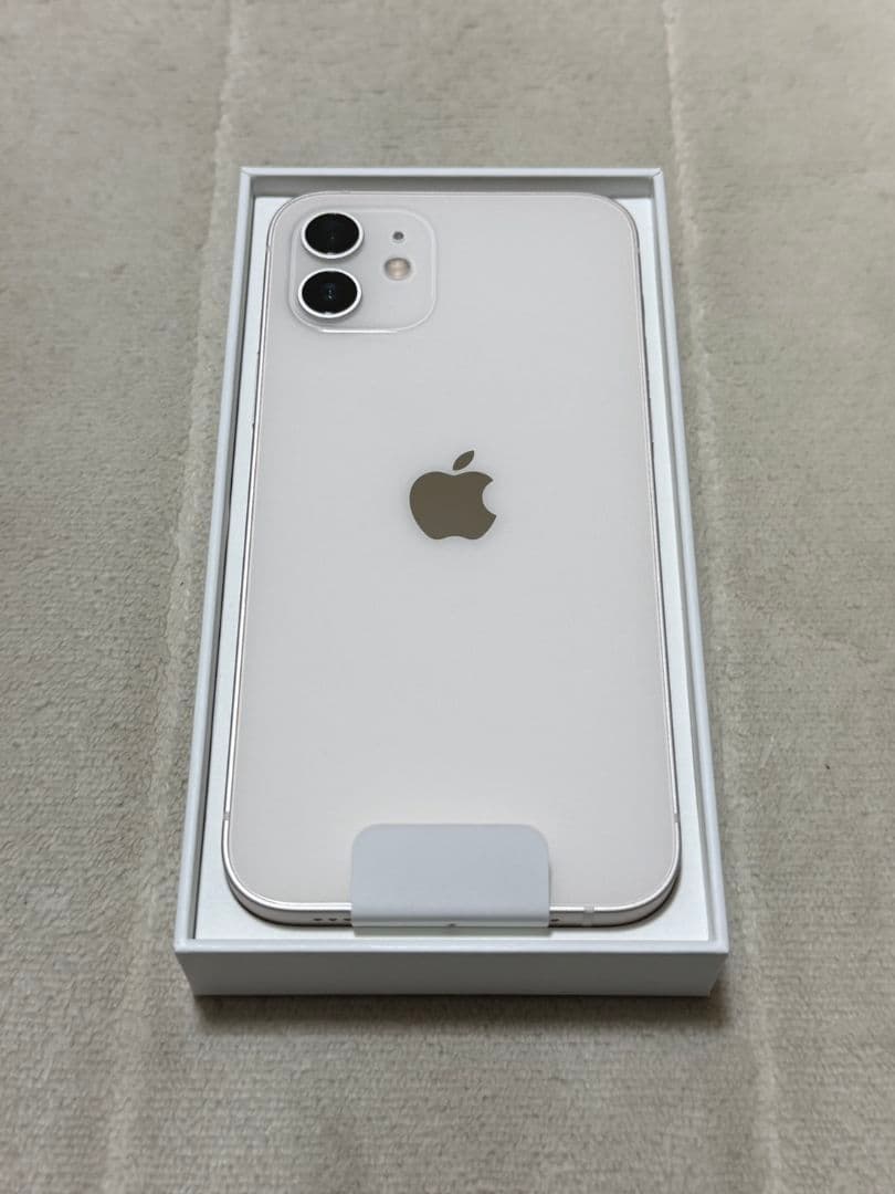 新品未使用 iPhone12 64GB SIMフリー