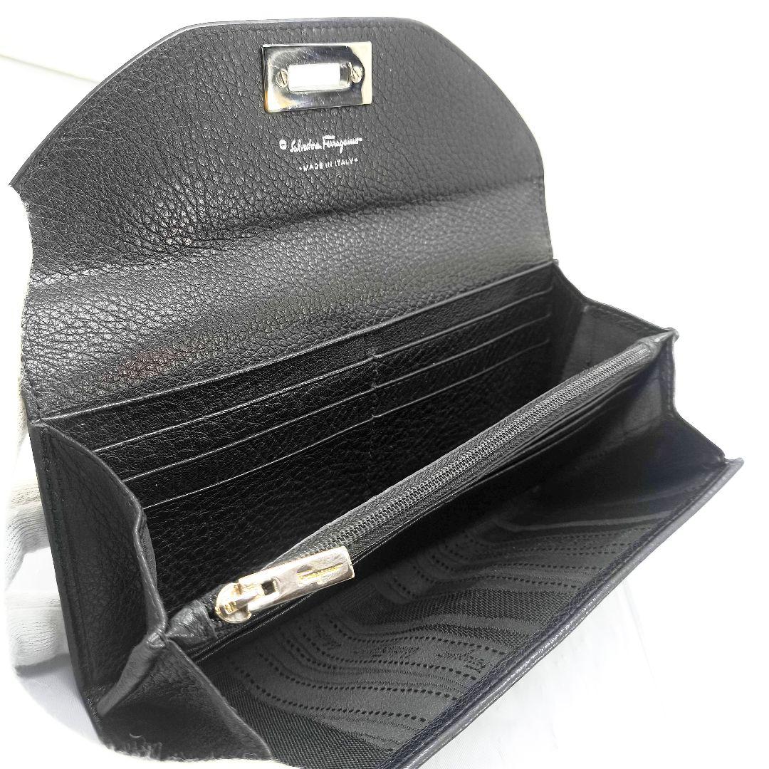 極美品 フェラガモ ガンチーニ 長財布 ブラック シルバー金具 フラップ