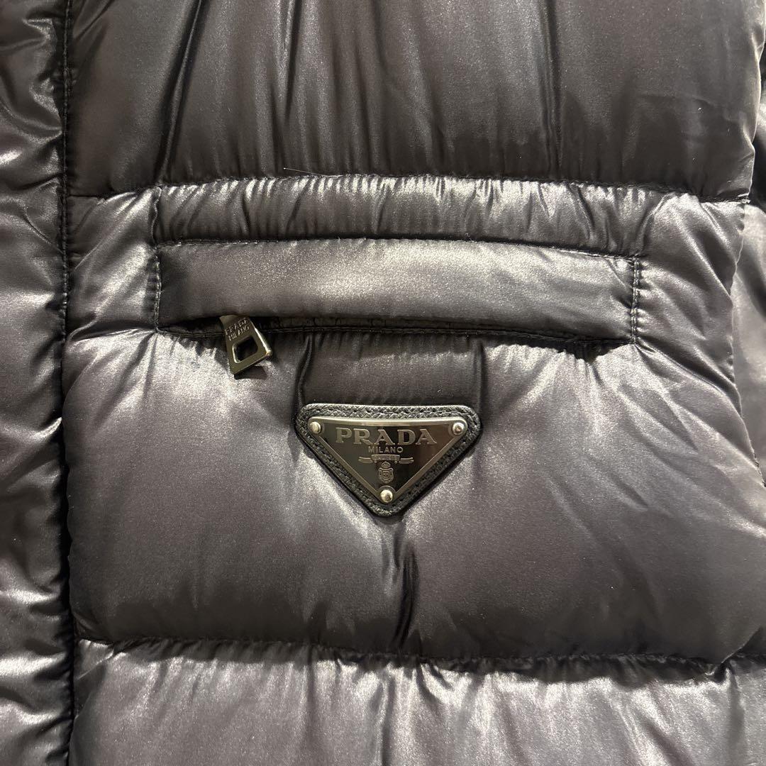 PRADA プラダ ダウンベスト ブラック 黒 三角ロゴ