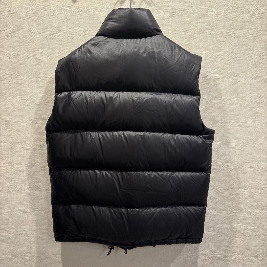 PRADA プラダ ダウンベスト ブラック 黒 三角ロゴ