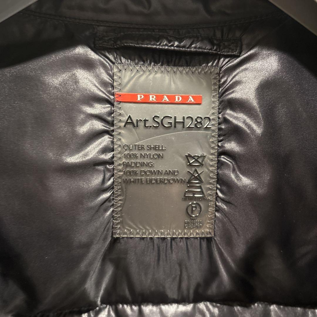 PRADA プラダ ダウンベスト ブラック 黒 三角ロゴ