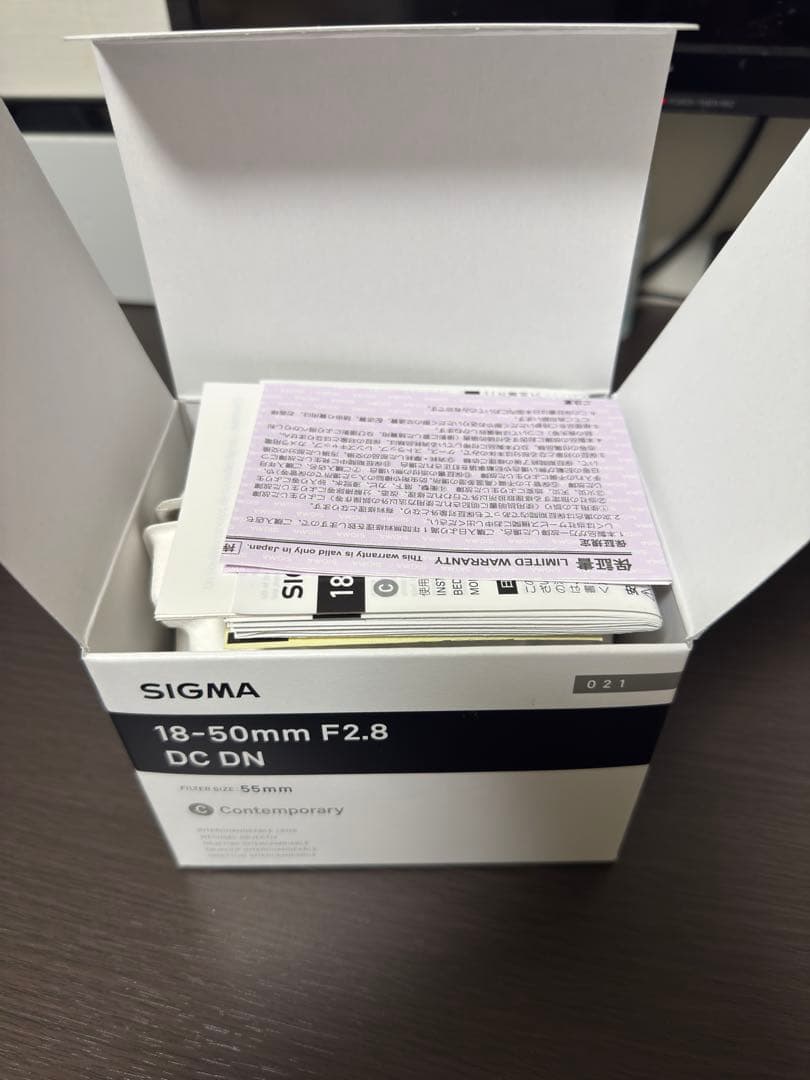 【新品同様】 SIGMA 18-50mm F2.8 DC DNソニーEマウント用