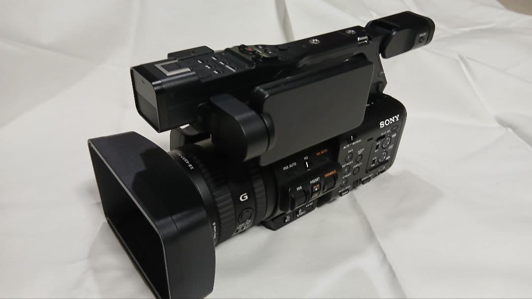 SONY HXR-NX800　ビデオカメラ