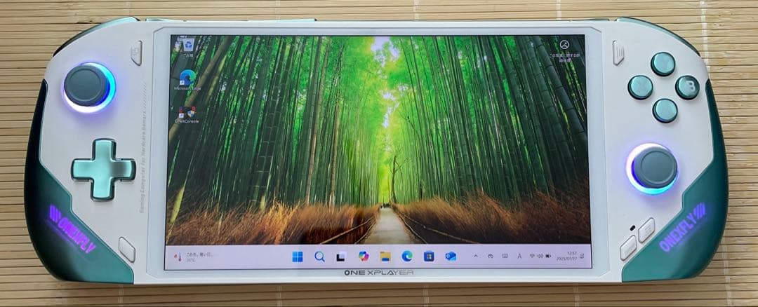 ミニPC ONEXPLAYER OneXFly 7840U 2TB 32GB