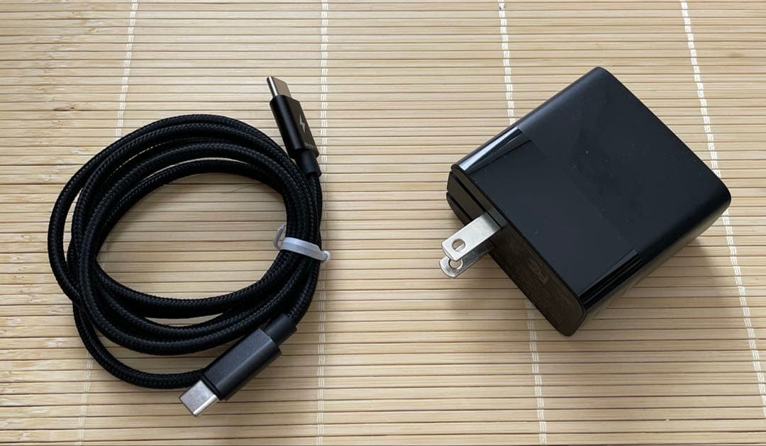 ミニPC ONEXPLAYER OneXFly 7840U 2TB 32GB