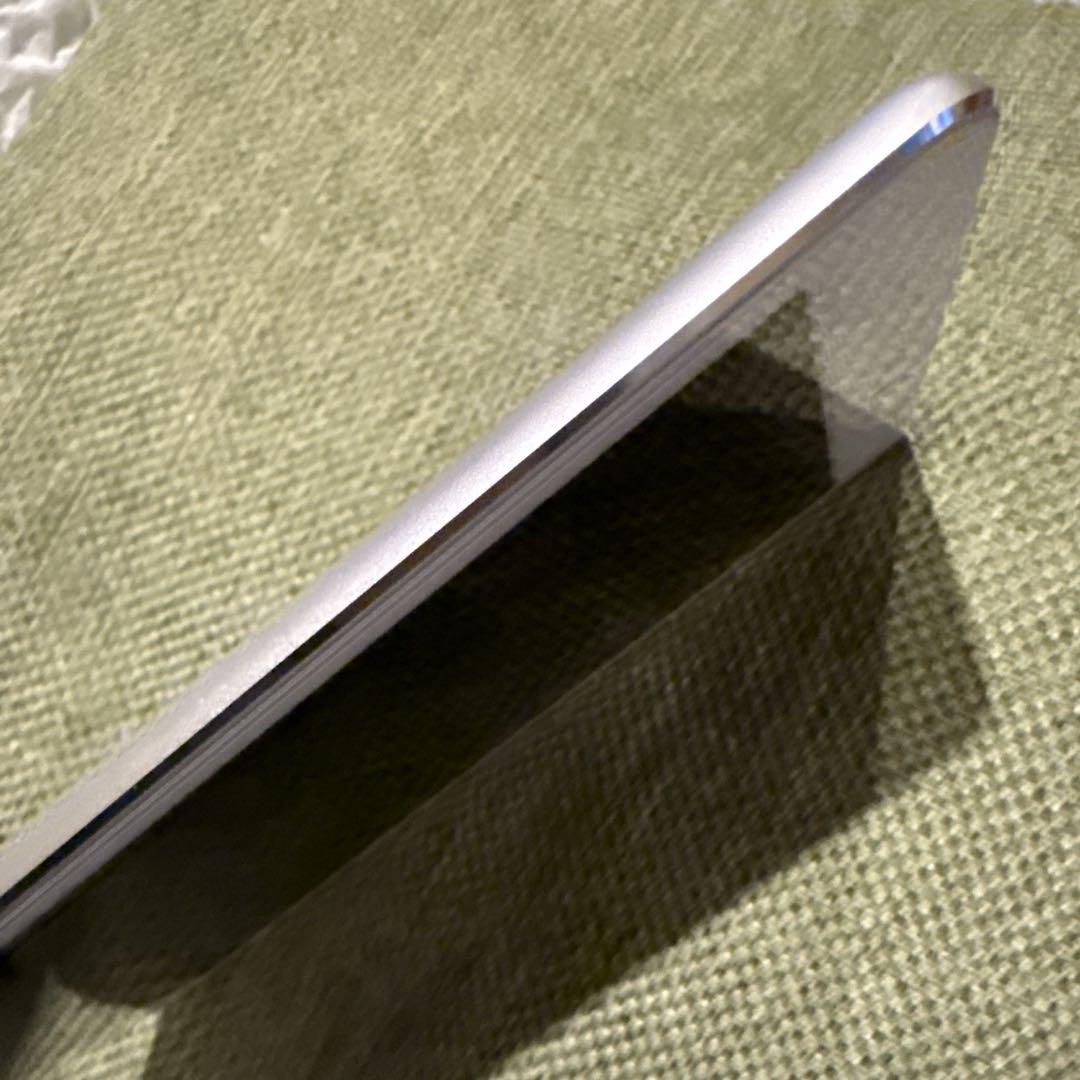 Apple iPad Air2シルバー 128GB Wi-Fiモデル