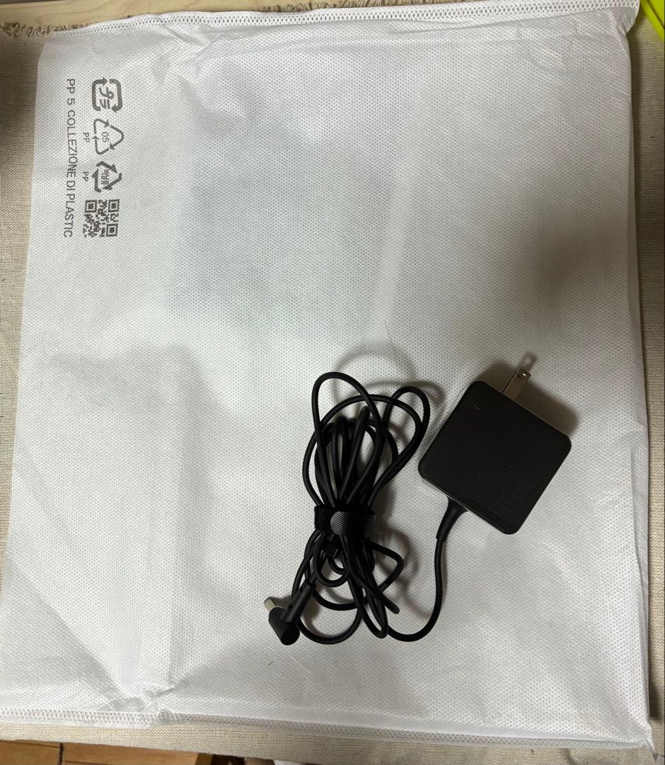 ASUS Vivobook シルバー AMD Ryzen 14型