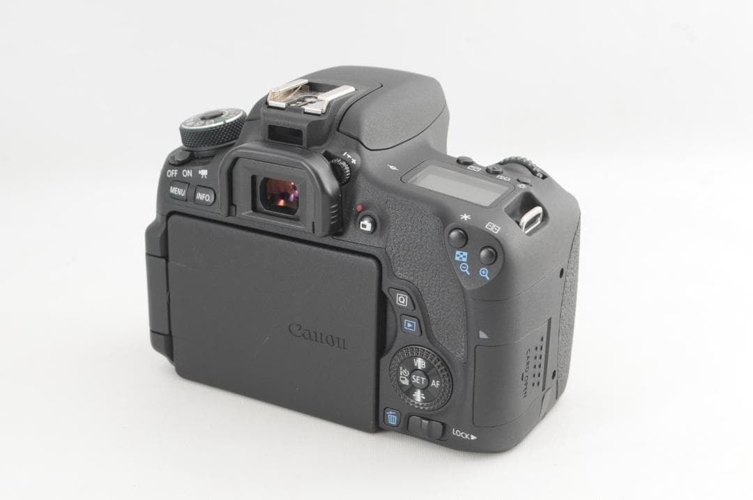 デジタルカメラ Canon EOS 8000D EF-S 18-55mm f/3.5-5.6