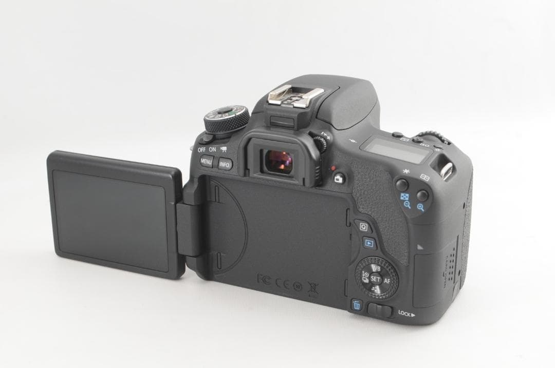 デジタルカメラ Canon EOS 8000D EF-S 18-55mm f/3.5-5.6