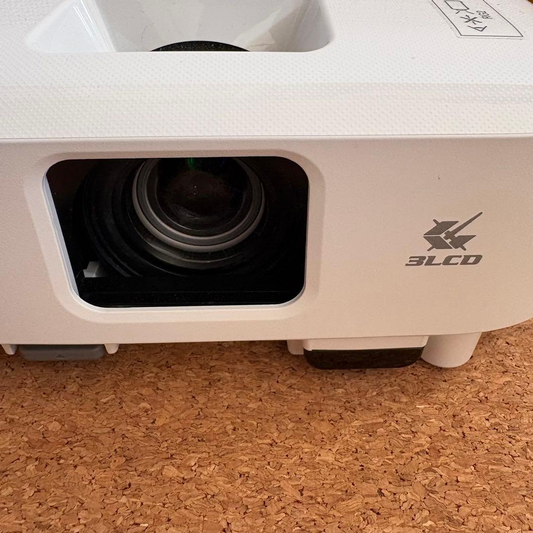 【現状品】EPSON エプソン プロジェクター EB-E01