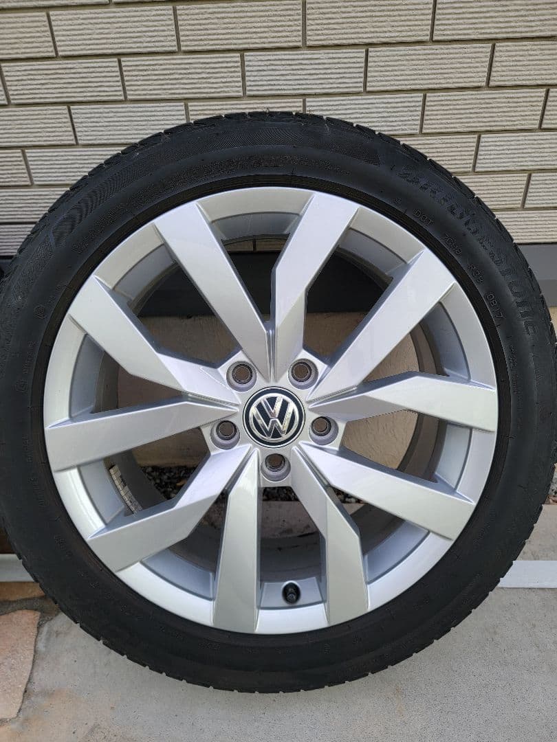 スーさん専用１　　VW ゴルフ　純正　17インチホイールセット　１本