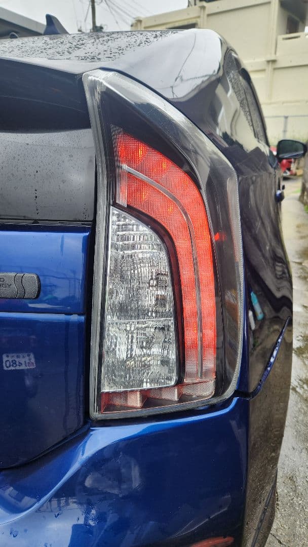 ３０プリウス　社外テール　G's テールランプ　プリウス