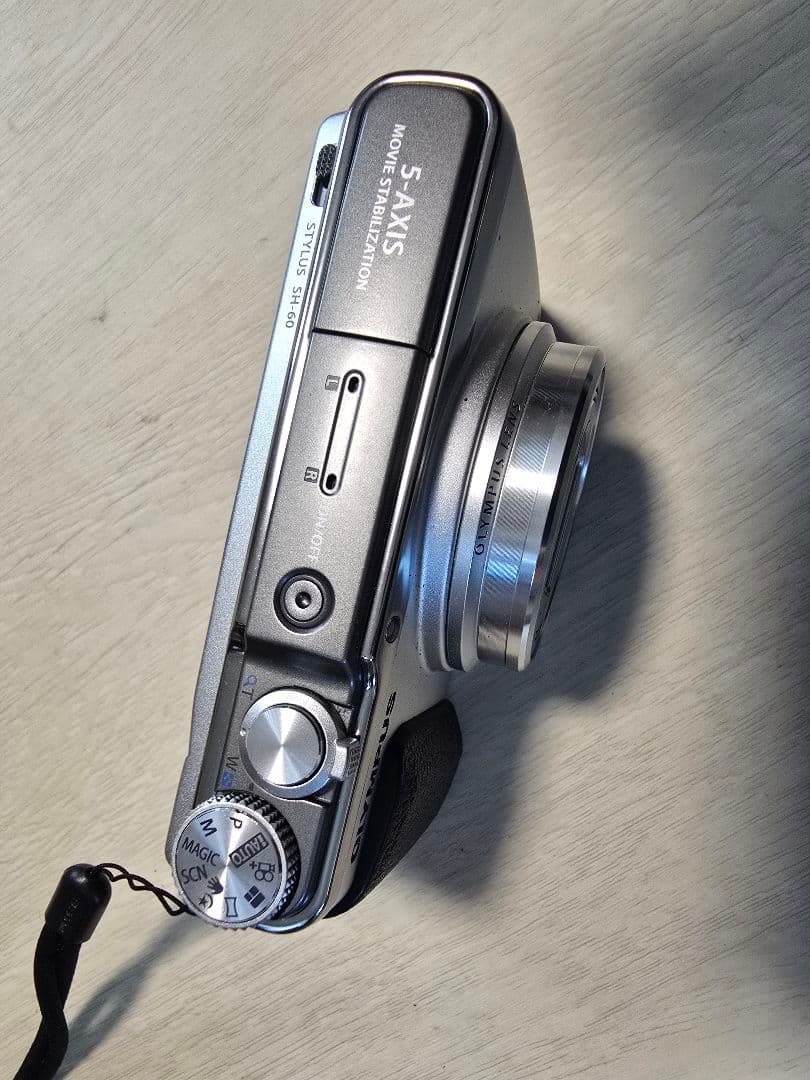 OLYMPUS SH-60コンパクトデジタルカメラ