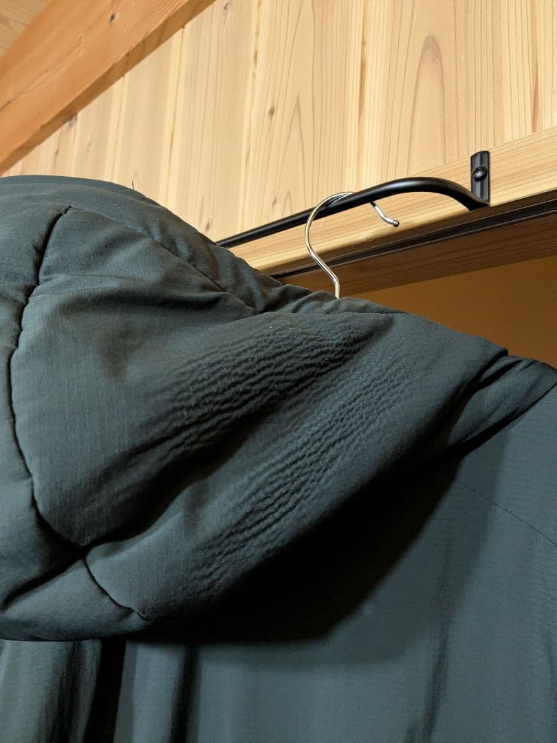 ARC'TERYX　アトムARフーディ