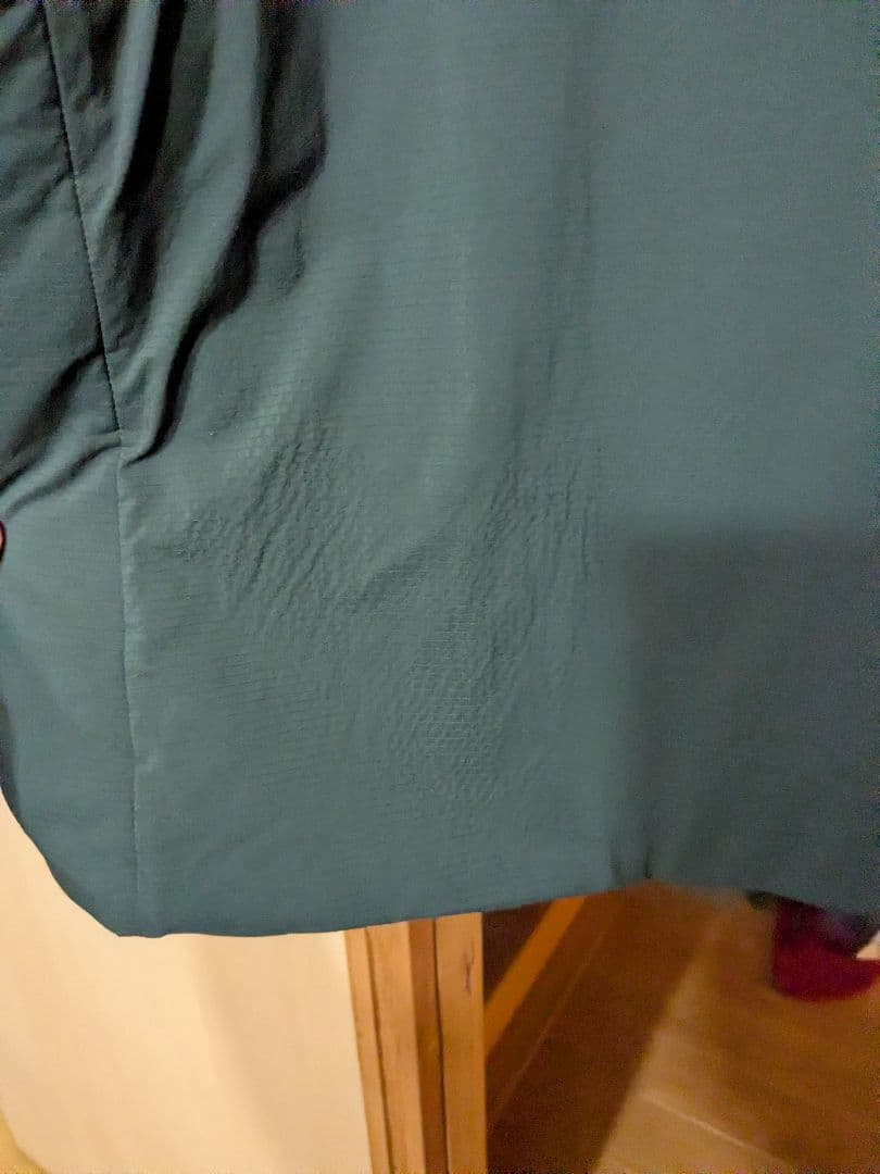 ARC'TERYX　アトムARフーディ