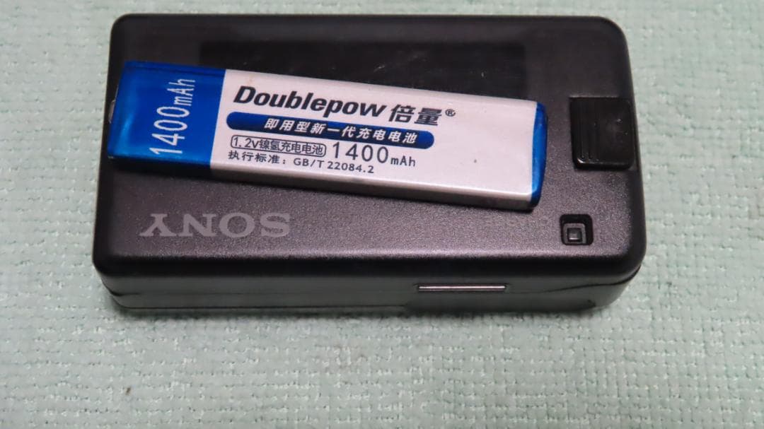 SONY ウォークマンWM-FX1動作品　ラジオつき