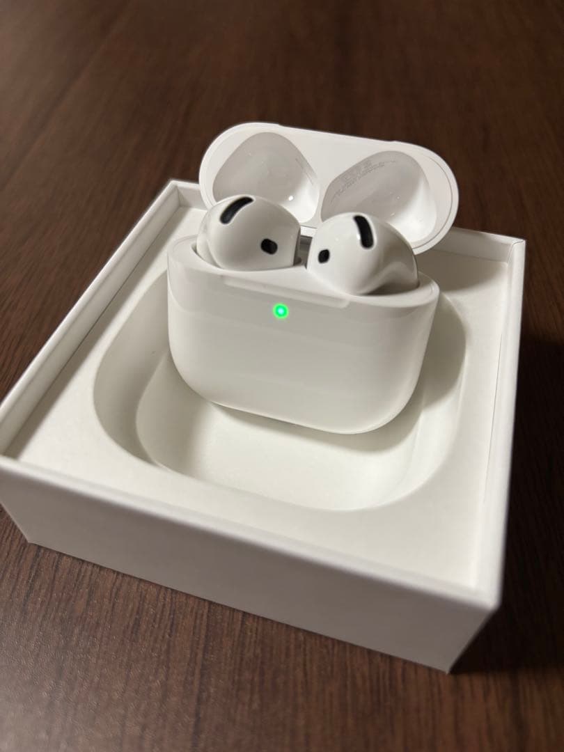 【美品】AirPods 4 本体 ANC搭載モデル ケース付き