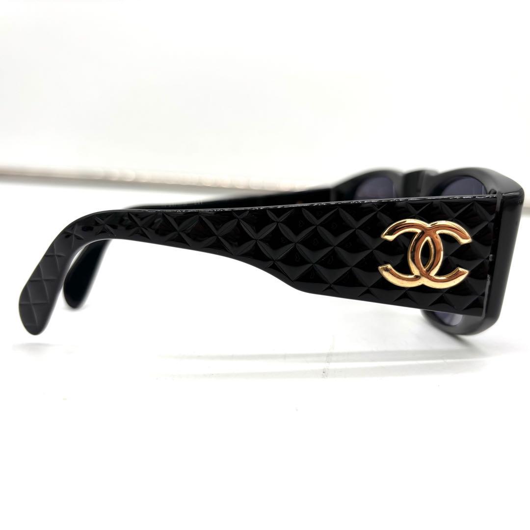 CHANEL シャネル サングラス ブラック 黒 ゴールド金具 キルティング