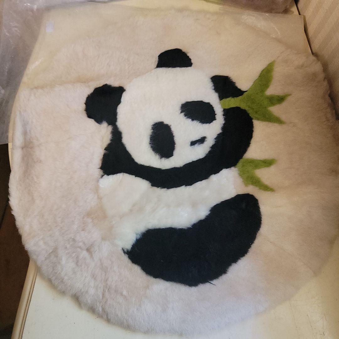ご契約済みです！　3枚　ムートンラグマット　パンダ座布団ヴィンテージ倉庫片付け品