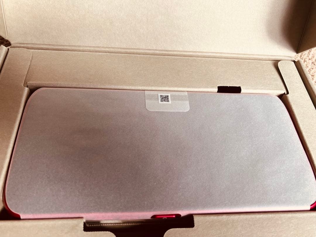 NTT docomo らくらくスマートフォン F-53E ピンク　新品未使用