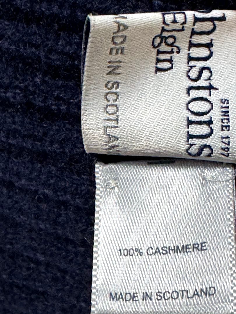 新品✨カシミア100％ Johnstons ネイビー　ニット帽