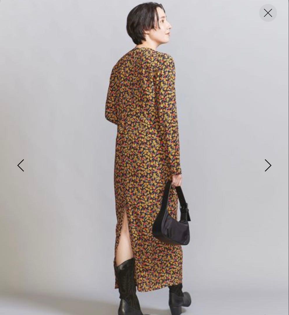 B&Y レーヨンフラワープリントワンピース