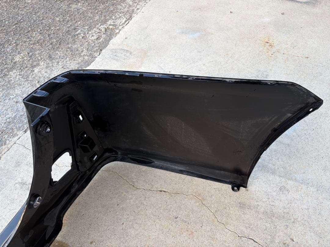 ヴォクシーZRR80 純正リアバンパー